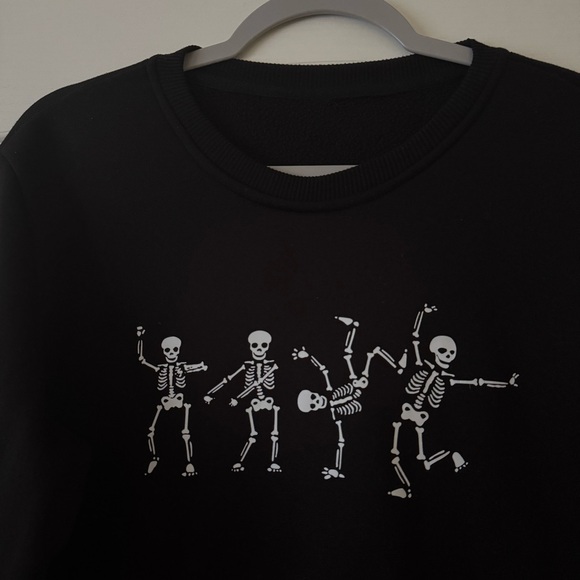 SHEIN Skeleton Print Sweatshirt - Picture 2 of 7
